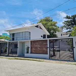 Residencial Rumo Ao Mar - Bombinhas-sc Casa de Férias